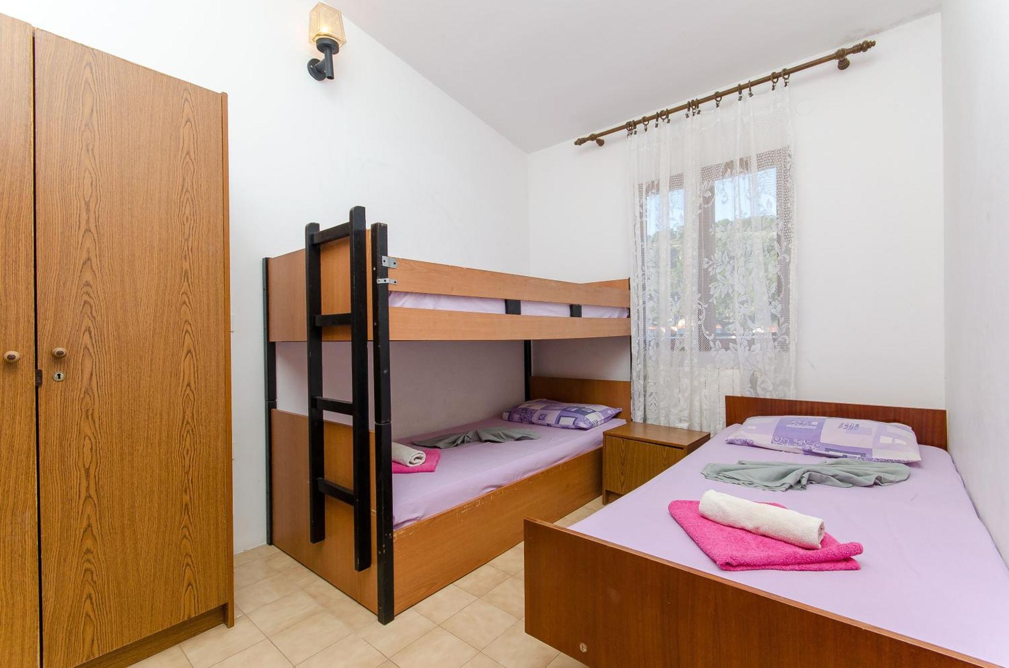 Apartments Lorena Stomorska Room photo