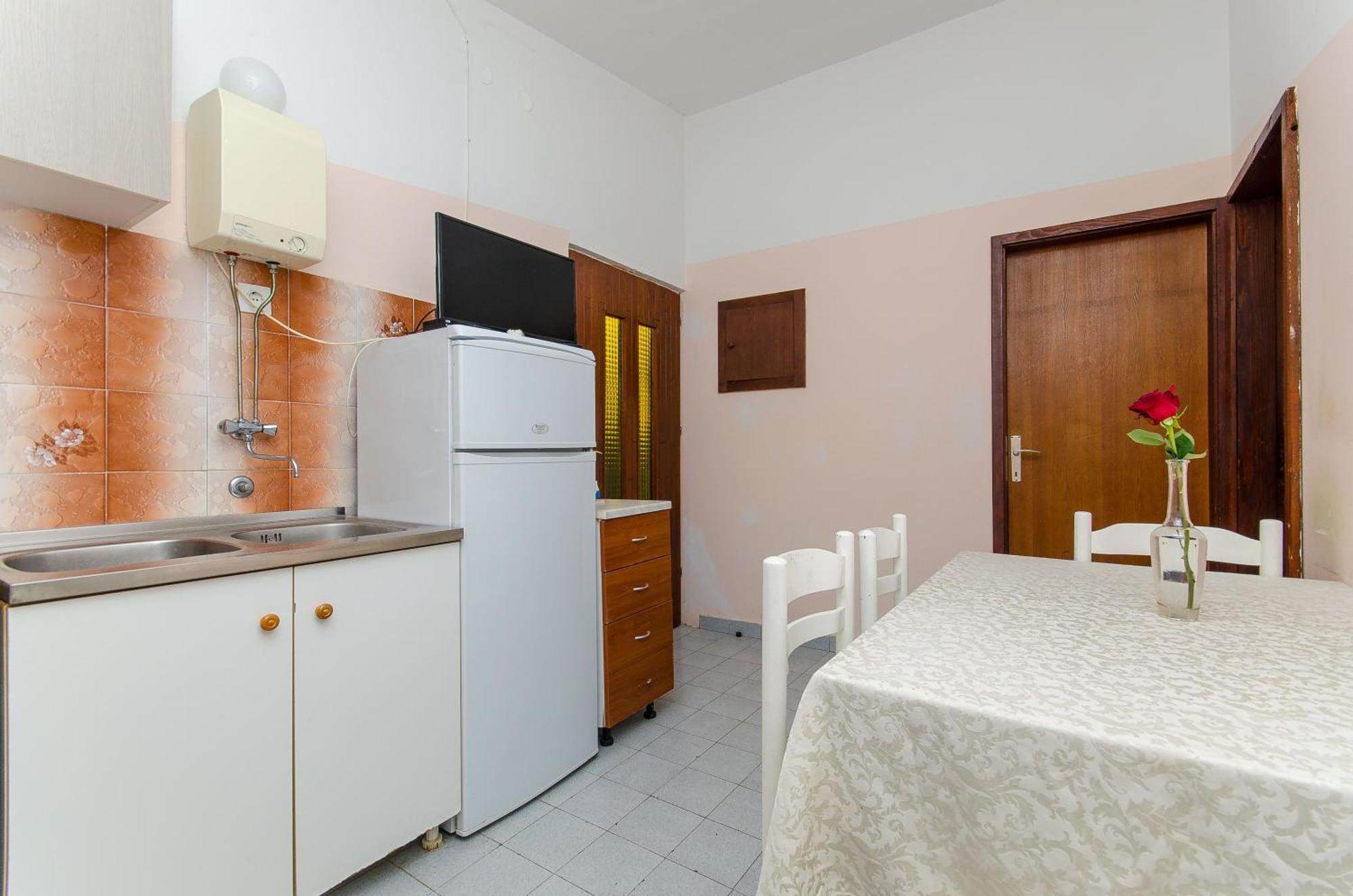 Apartments Lorena Stomorska Room photo